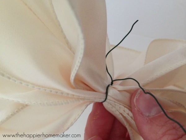 tutorial for making wreath bow