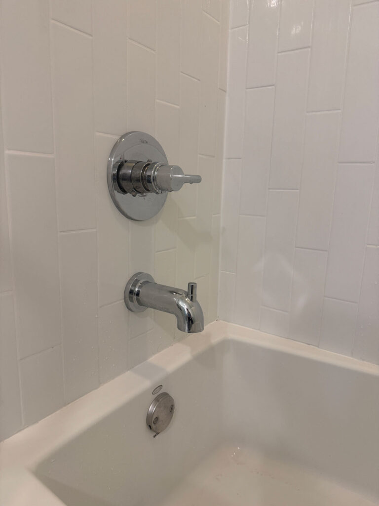 chrome bathtub fixtures